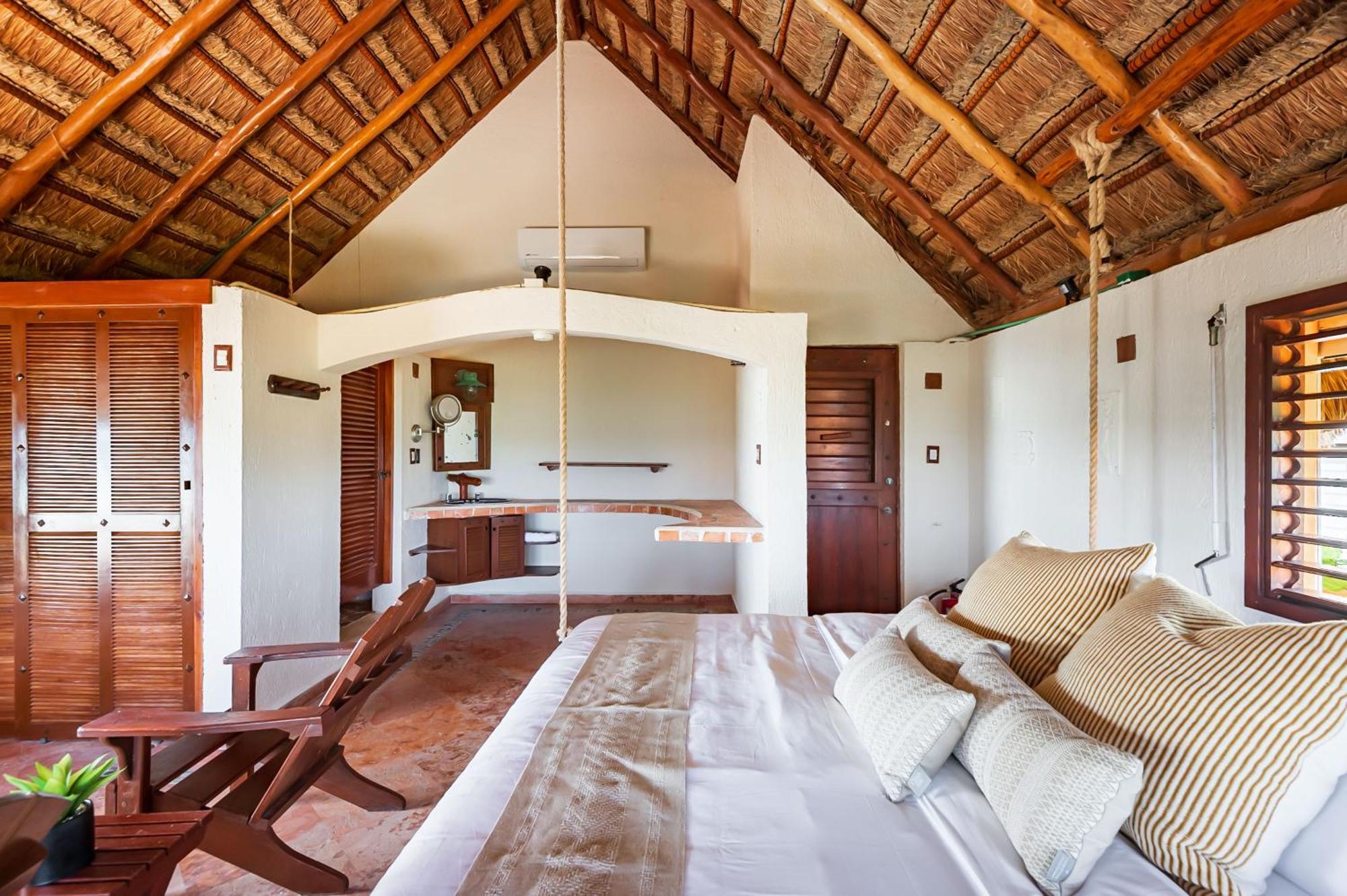 Bella Mar, Oceanfront Escape * Isla Mujeres
