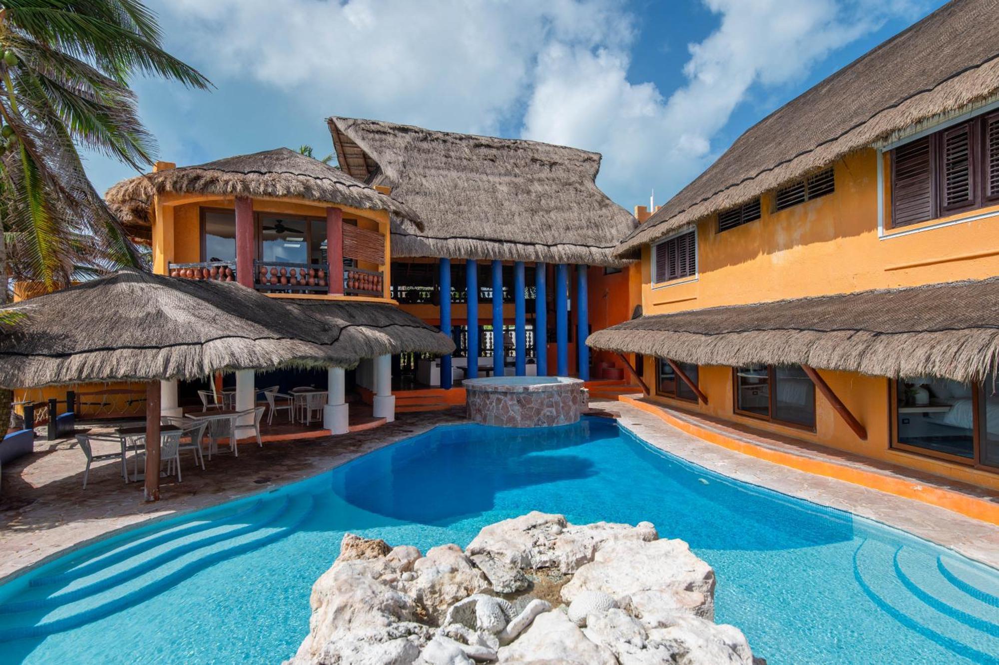 Pensión Bella Mar, Oceanfront Escape *