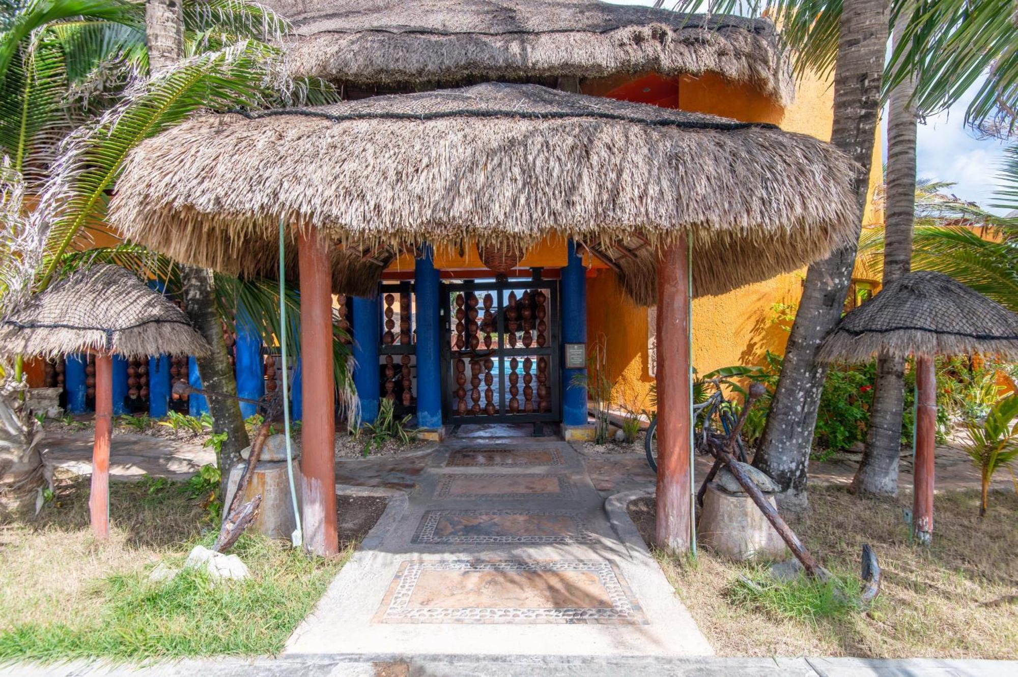Pensión Bella Mar, Oceanfront Escape *